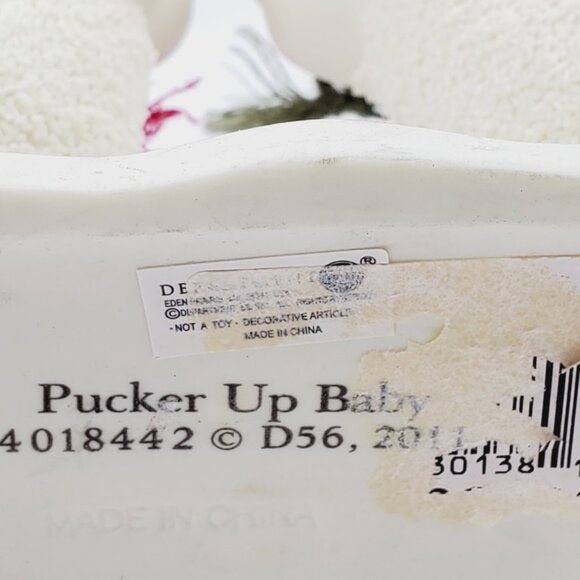 Adorable Vintage Department 56 Snowbabies Christmas Figurine - Picture 5 of 6